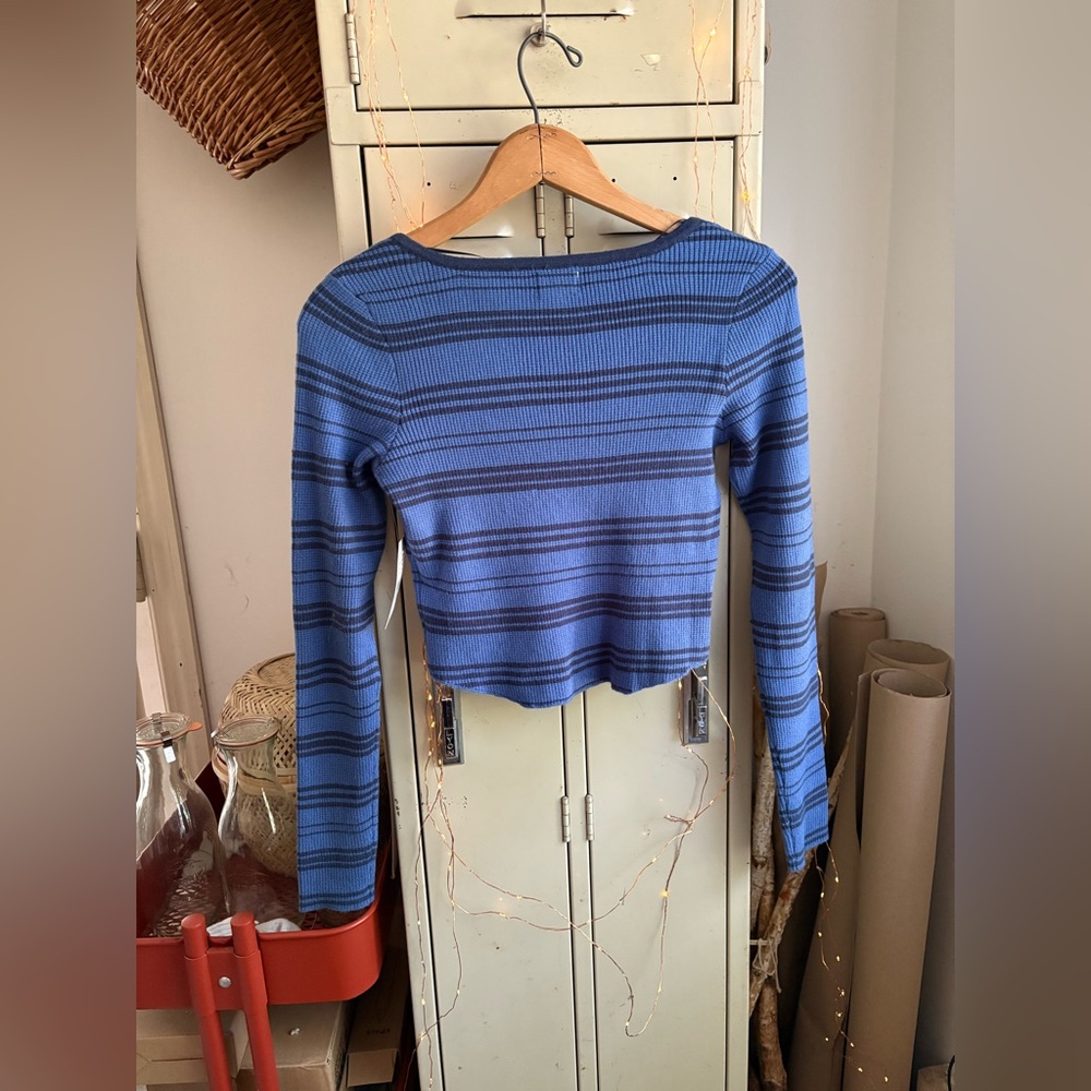 LA Hearts Woodland V-Neck Sweater - Picture 12 of 15